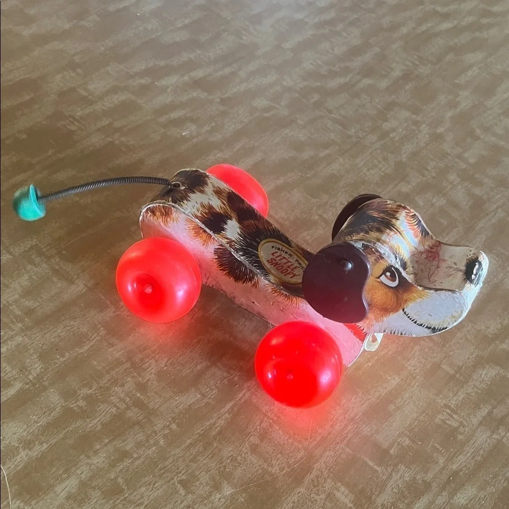 Fisher-Price Pull-Along Dog Little Snoopy with Wheels